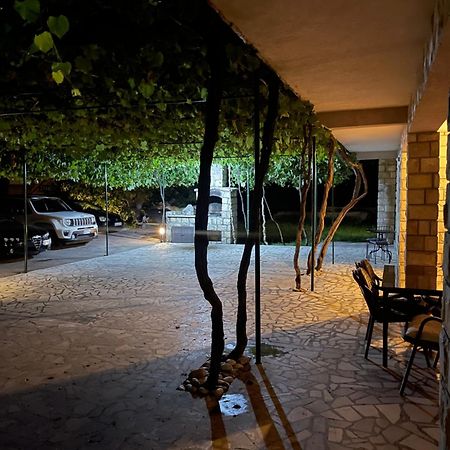Apartmani Mendula Будва Экстерьер фото